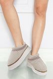 Embroidered Thick Sole Slippers | 2 Colors